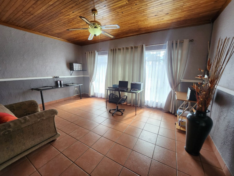3 Bedroom Property for Sale in Stilfontein Ext 4 North West
